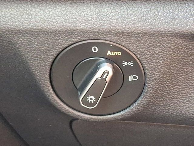 Certified 2024 Volkswagen Jetta Sport image 28