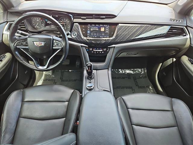 Used 2024 Cadillac XT6 Premium Luxury w/ Technology Package FWD image 23