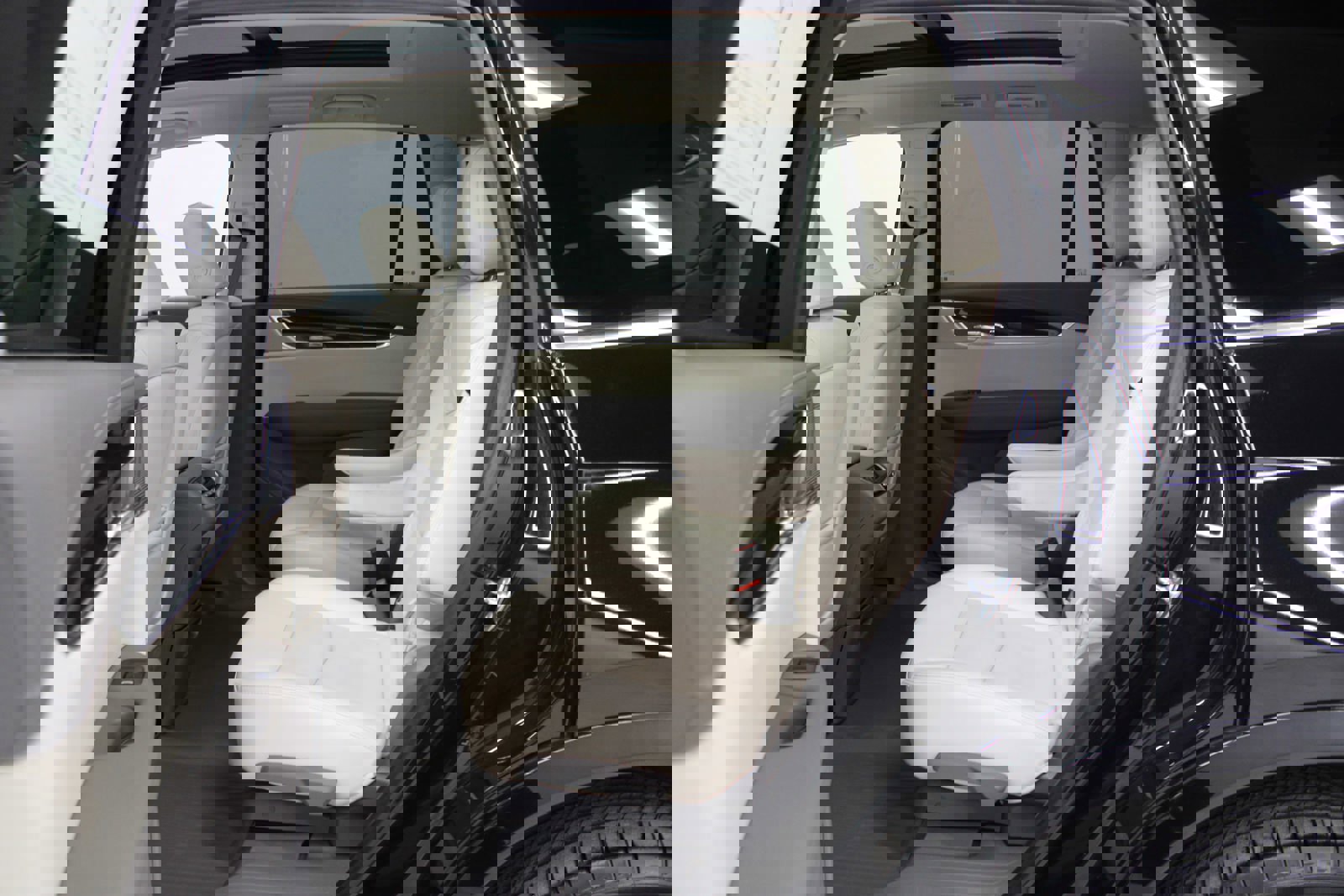 Certified 2024 Cadillac XT6 Premium Luxury w/ LPO, Floor Liner Package image 40