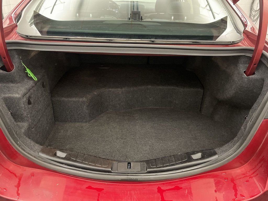 Used 2019 Ford Fusion SE image 19