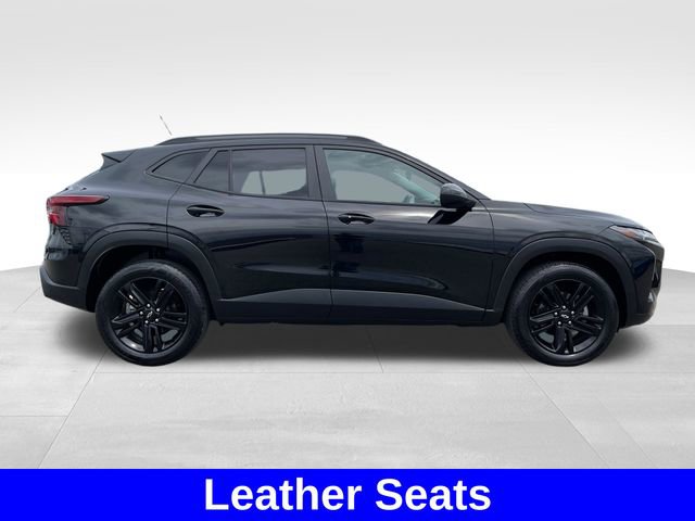 Used 2024 Chevrolet Trax ACTIV w/ Sunroof Package FWD image 6