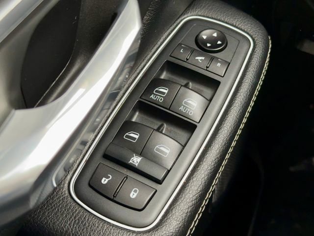 Used 2020 RAM 1500 Laramie AWD/4WD image 28