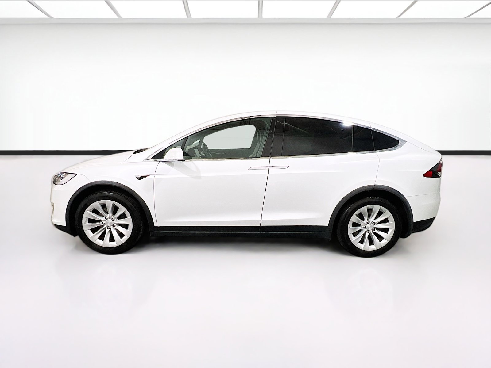Used 2020 Tesla Model X Long Range AWD/4WD image 23