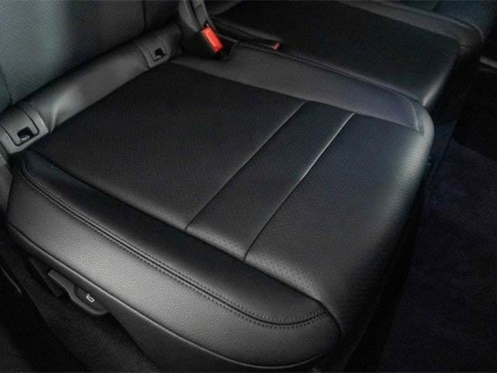 Used 2024 Porsche Cayenne image 52