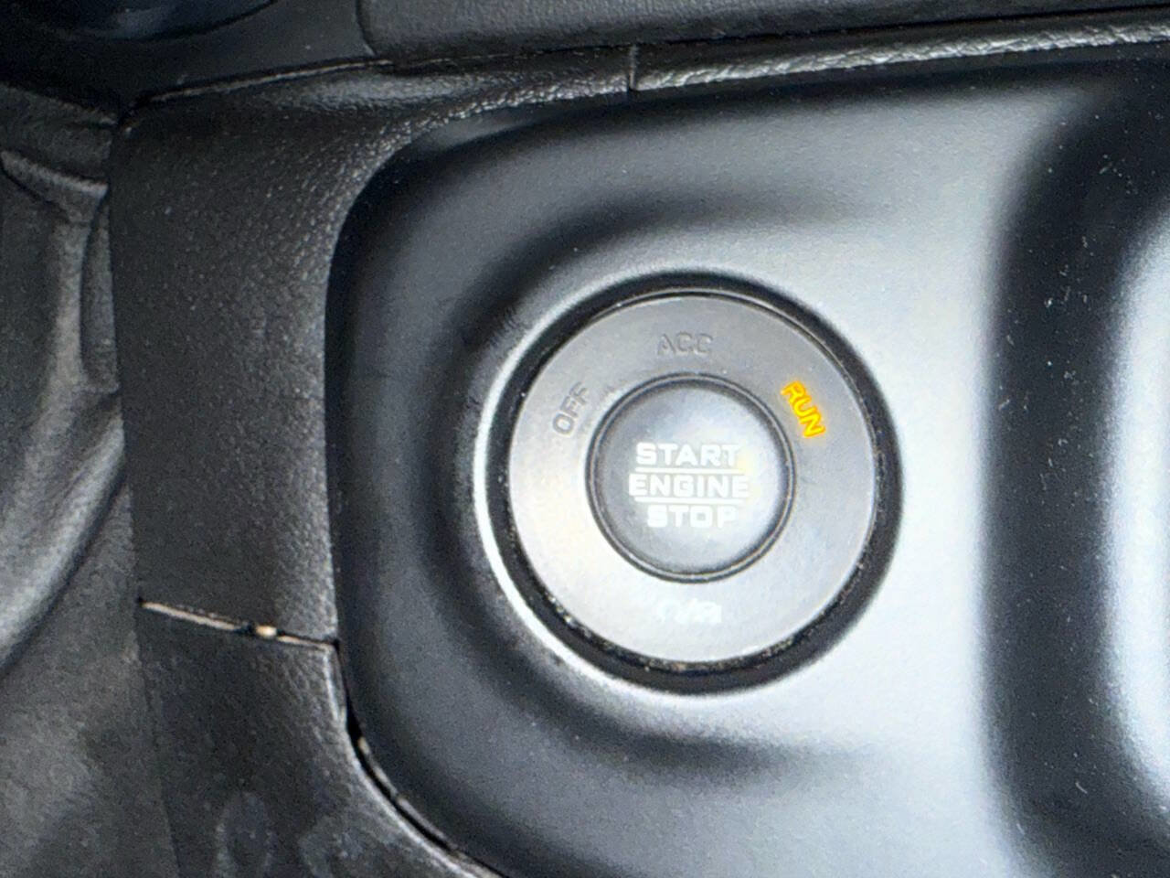 Used 2020 Jeep Gladiator Overland w/ Cold Weather Group AWD/4WD image 52