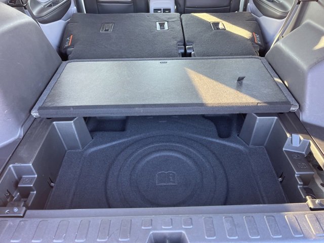 Used 2024 GMC Terrain SLT image 43