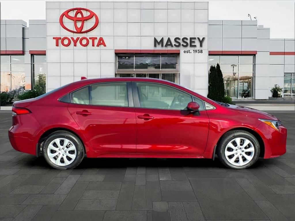 New 2025 Toyota Corolla LE image 2
