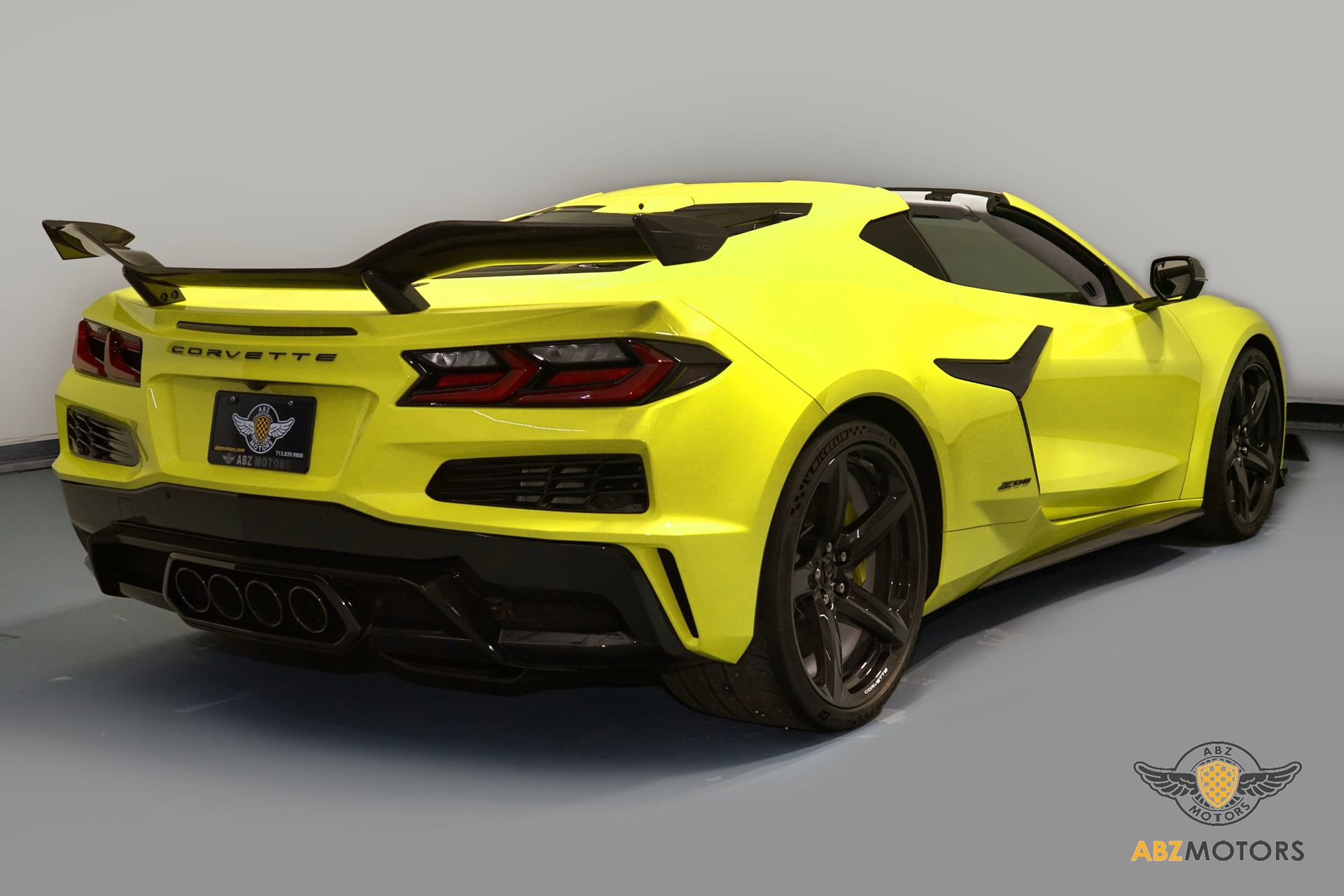 Used 2023 Chevrolet Corvette Z06 w/ Z07 Performance Package image 6