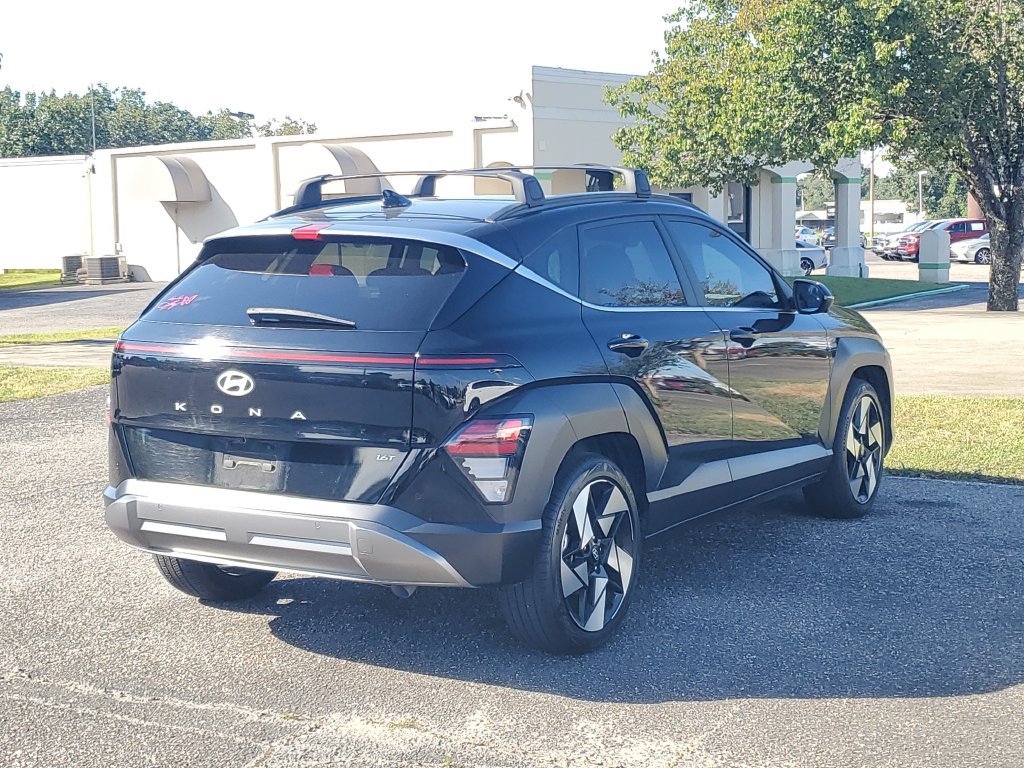 Used 2024 Hyundai Kona Limited FWD image 4