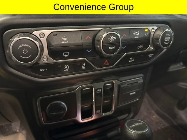 Used 2023 Jeep Gladiator Sport AWD/4WD image 9