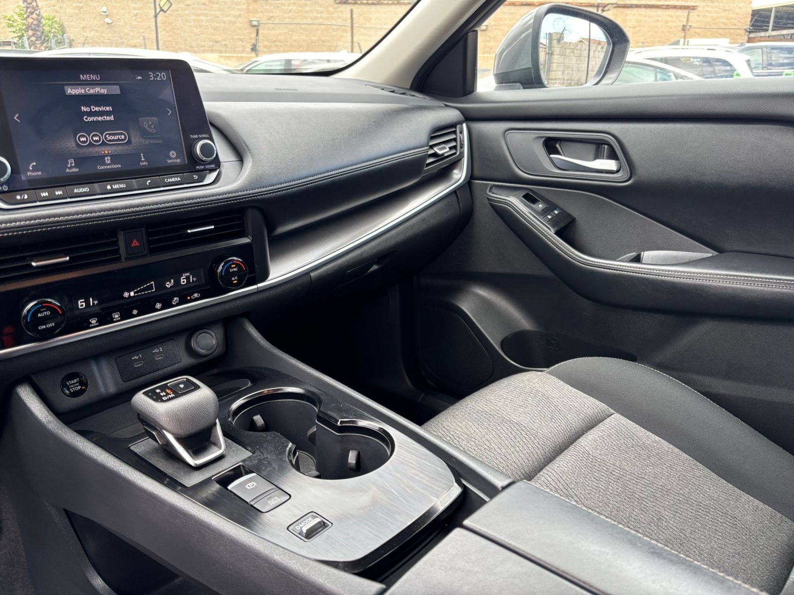 Used 2025 Nissan Rogue SV FWD image 37