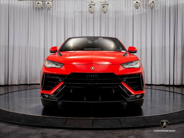 Used 2023 Lamborghini Urus Performante AWD/4WD image 2