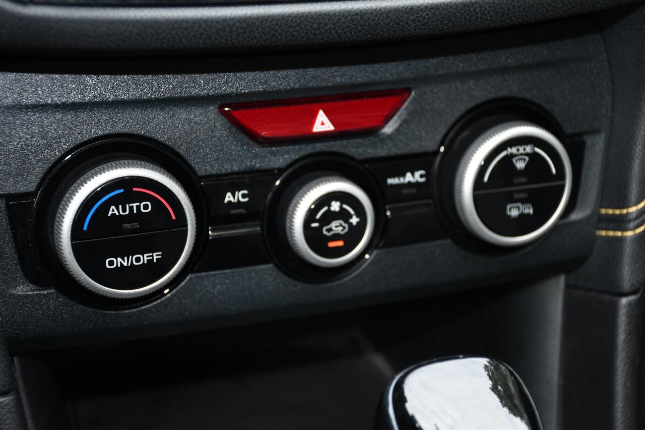 Used 2021 Subaru Crosstrek 2.5i Sport w/ Moonroof Package image 38