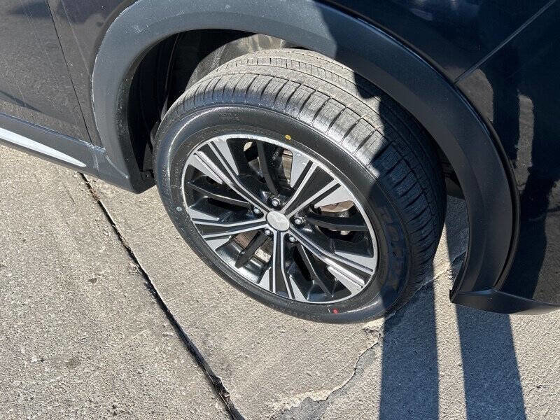 Used 2019 Mitsubishi Eclipse Cross SEL image 9