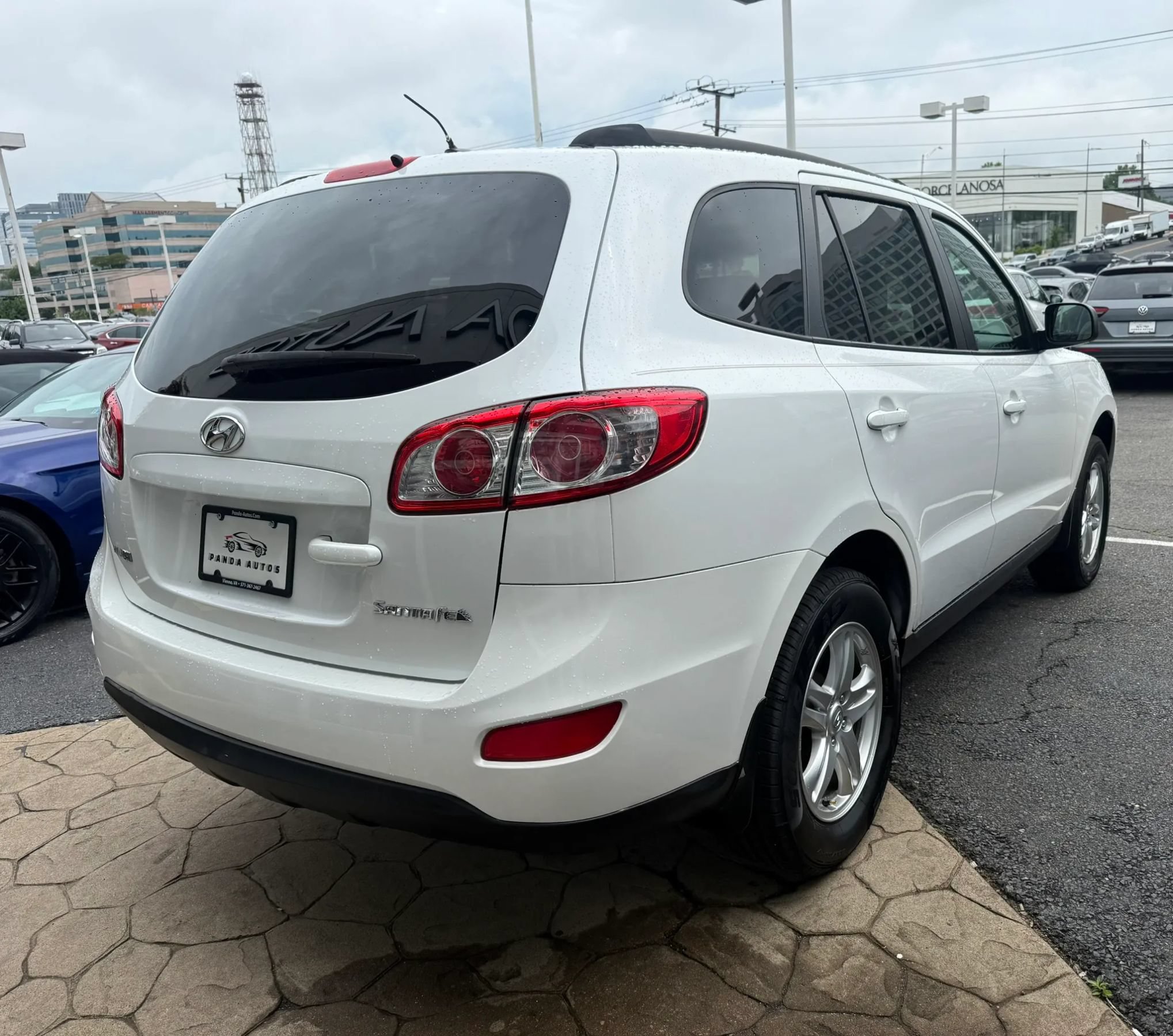 Used 2011 Hyundai Santa Fe GLS FWD image 7