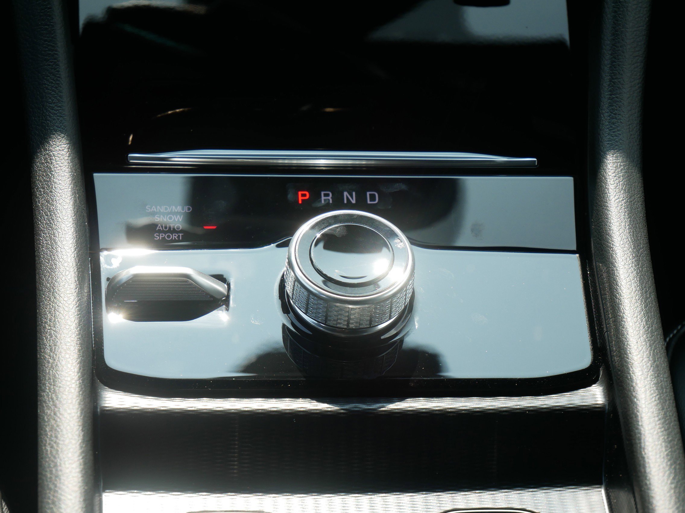 New 2025 Jeep Grand Cherokee L Limited w/ Luxury Tech Group II image 9