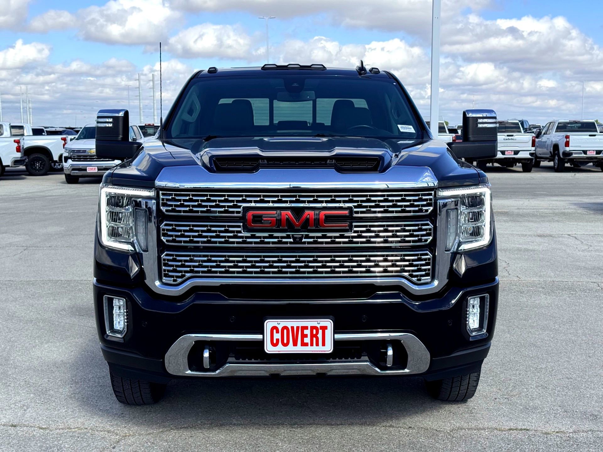 Used 2022 GMC Sierra 3500 Denali image 4