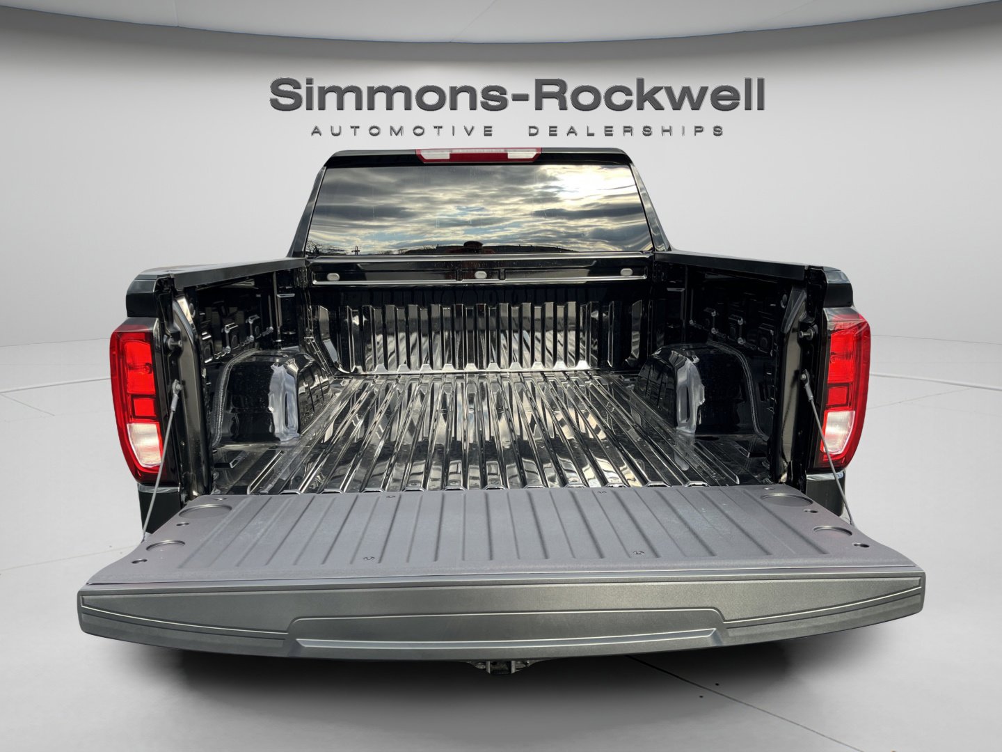 New 2026 GMC Sierra 1500 Elevation image 9