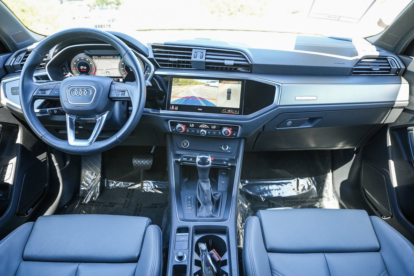 Used 2024 Audi Q3 2.0T Premium Plus w/ Premium Plus Package AWD/4WD image 12