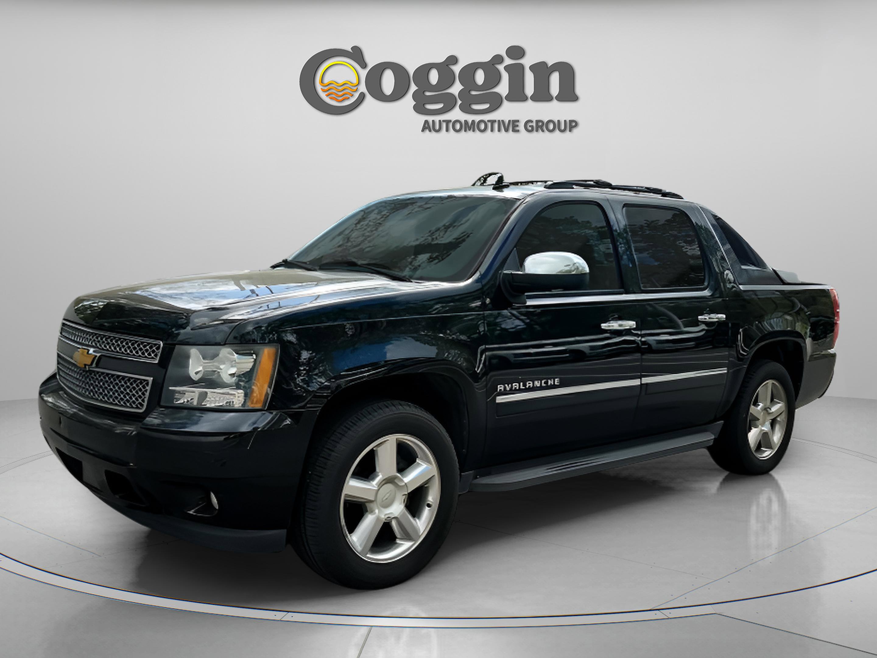 Used 2013 Chevrolet Avalanche LTZ