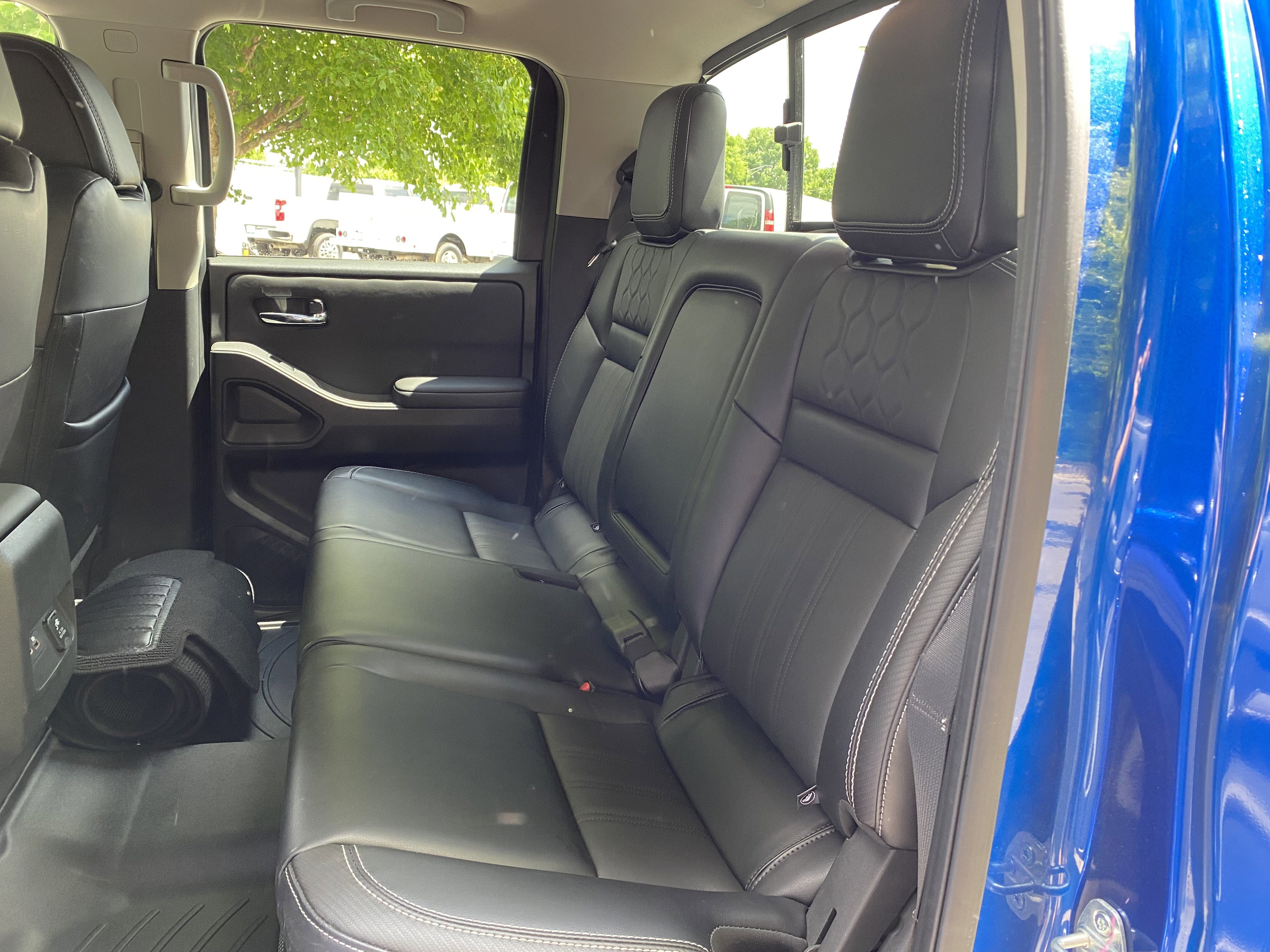 Used 2024 Nissan Frontier SL w/ Technology Package AWD/4WD image 36
