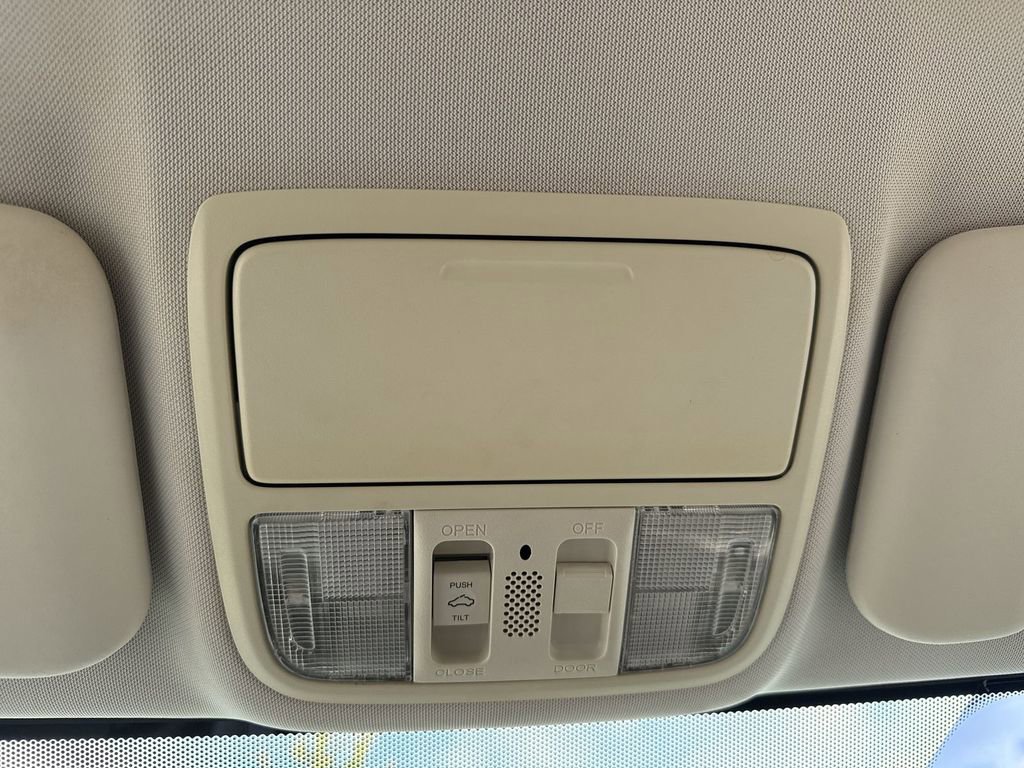 Used 2012 Honda CR-V EX image 16