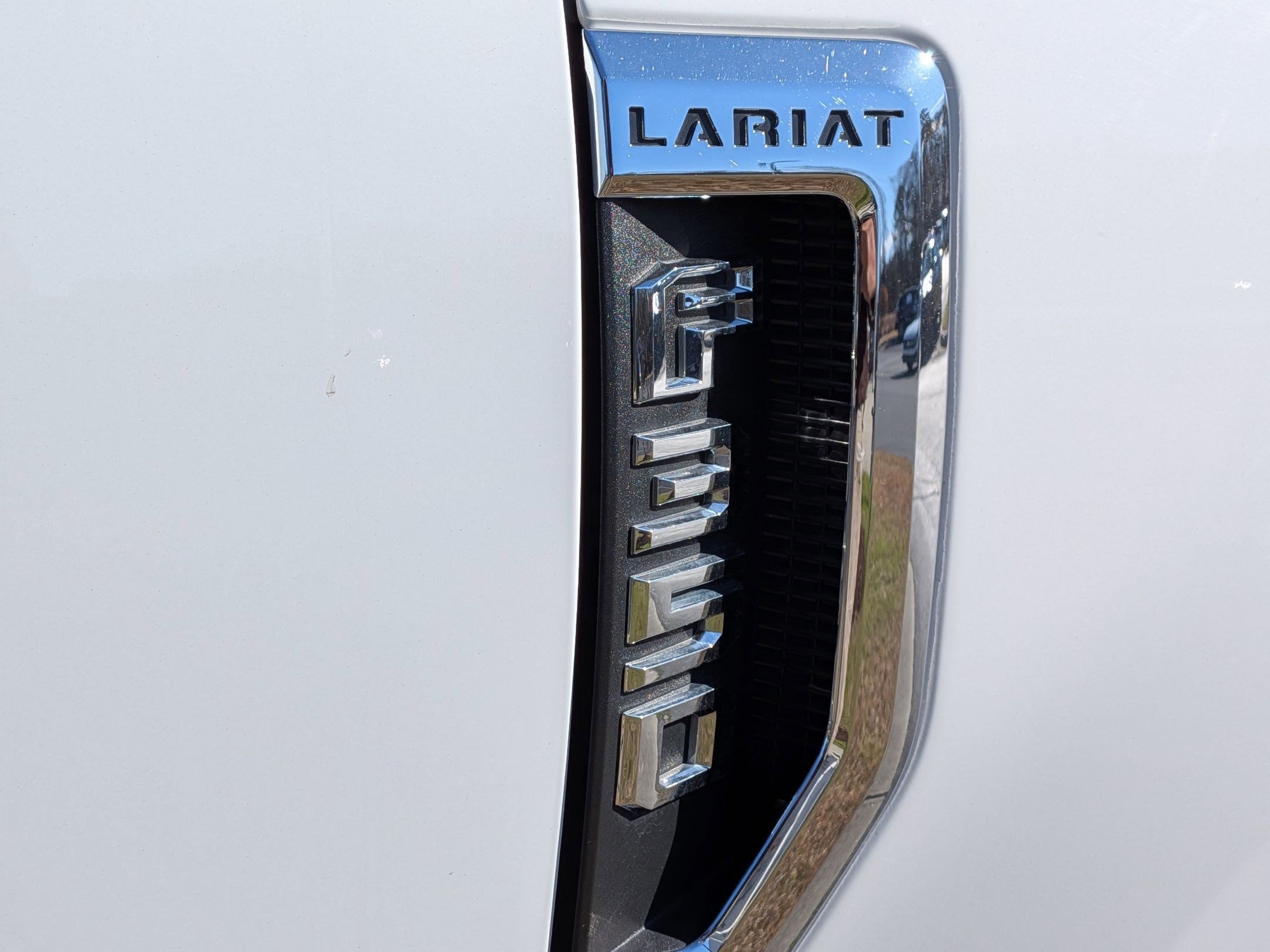 Used 2022 Ford F350 Lariat w/ Chrome Package image 37