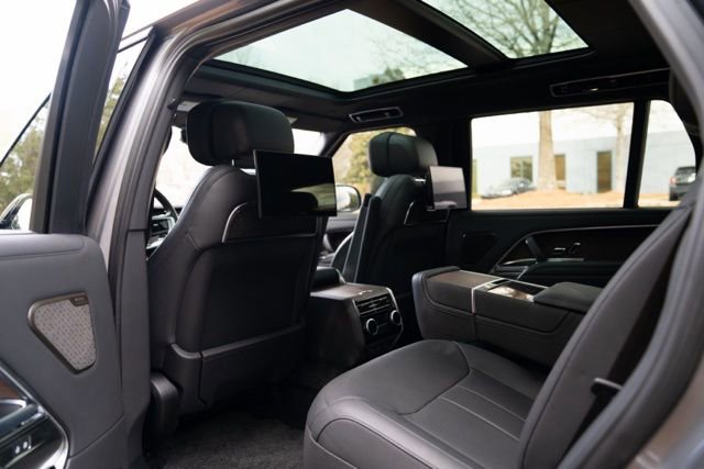 Used 2023 Land Rover Range Rover Long Wheelbase Autobiography image 48