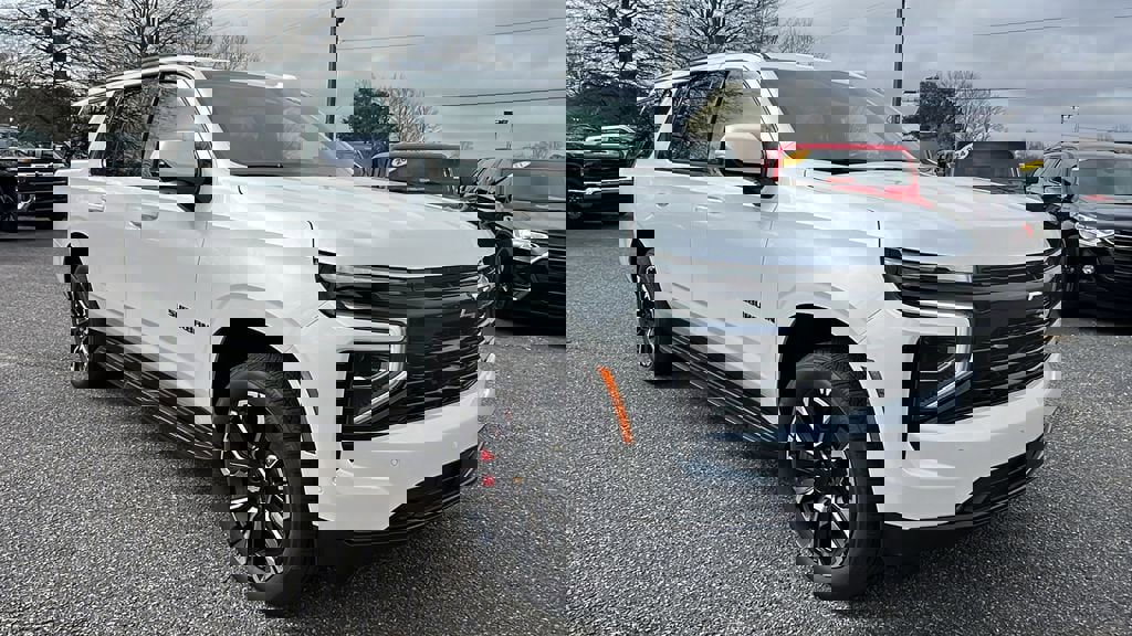 New 2025 Chevrolet Suburban RST w/ Advanced Technology Package image 3