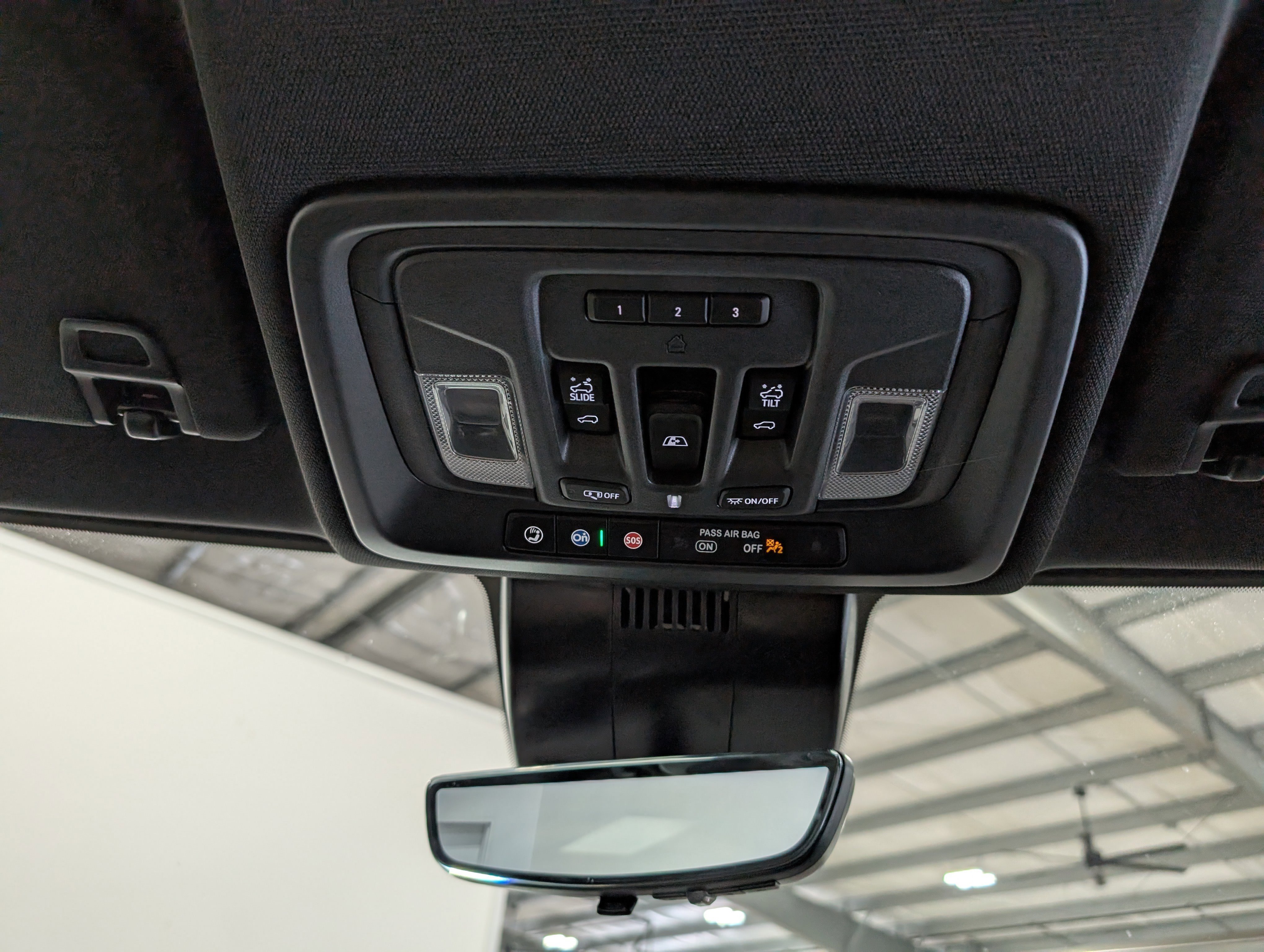 Used 2025 GMC Sierra 1500 AT4 w/ AT4 Premium Package image 25