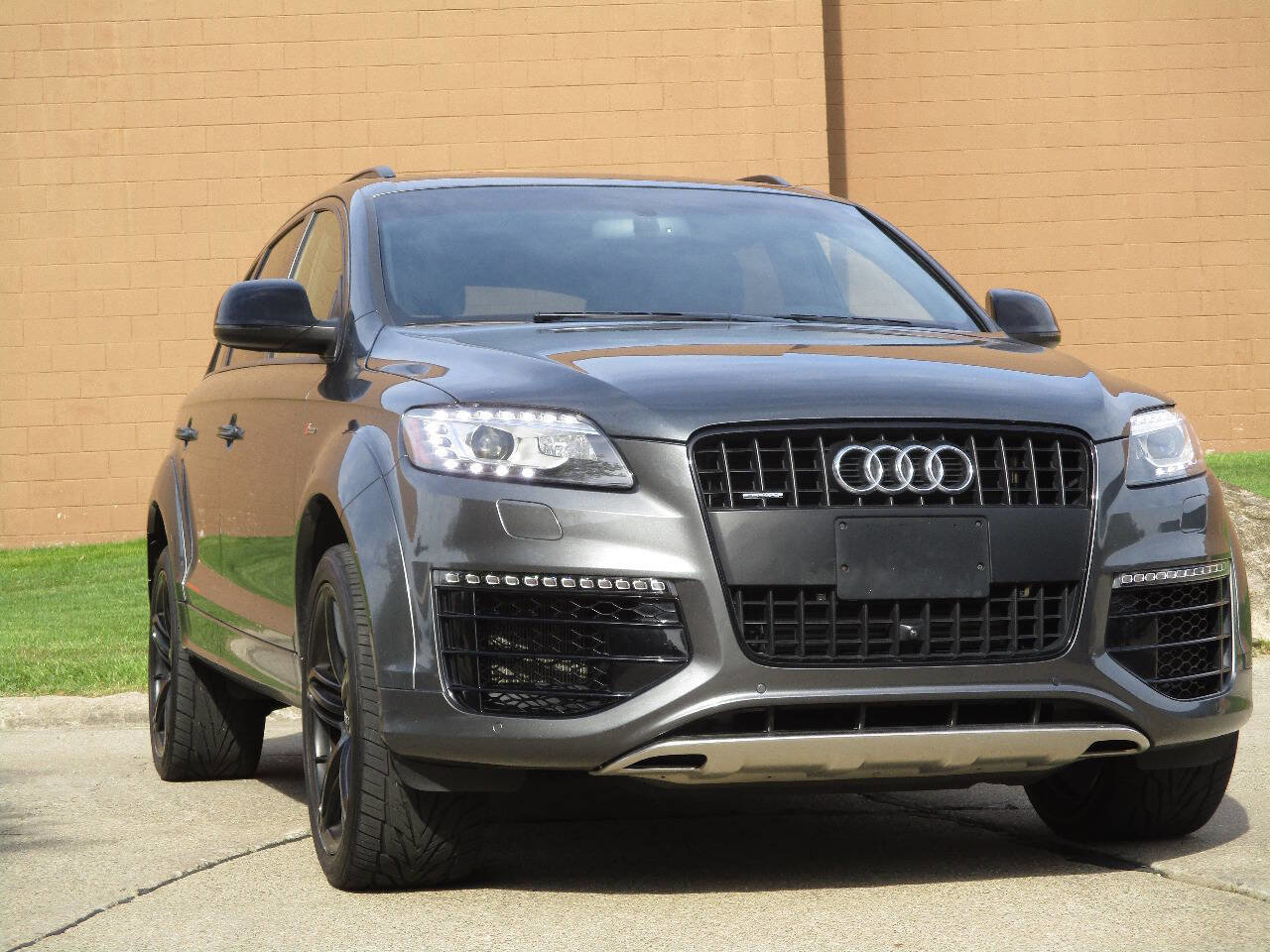 Used 2015 Audi Q7 3.0T S line Prestige w/ Sport Edition AWD/4WD image 67