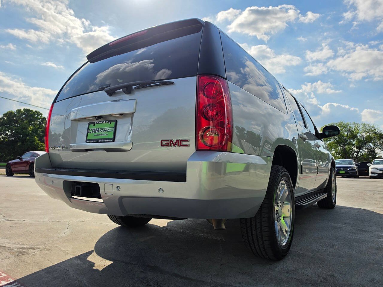 Used 2014 GMC Yukon XL SLT w/ SLT-2 Equipment Package RWD image 12
