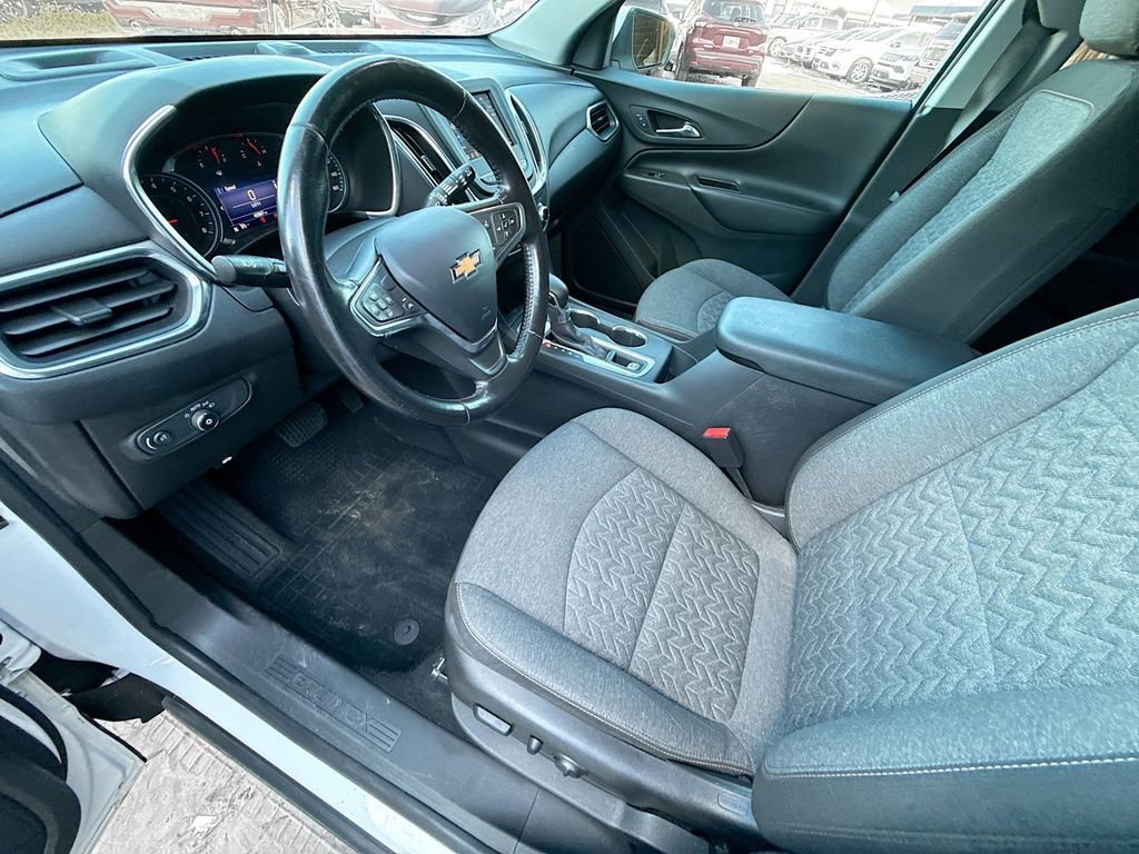 Used 2022 Chevrolet Equinox LT w/ Driver Convenience Package FWD image 25