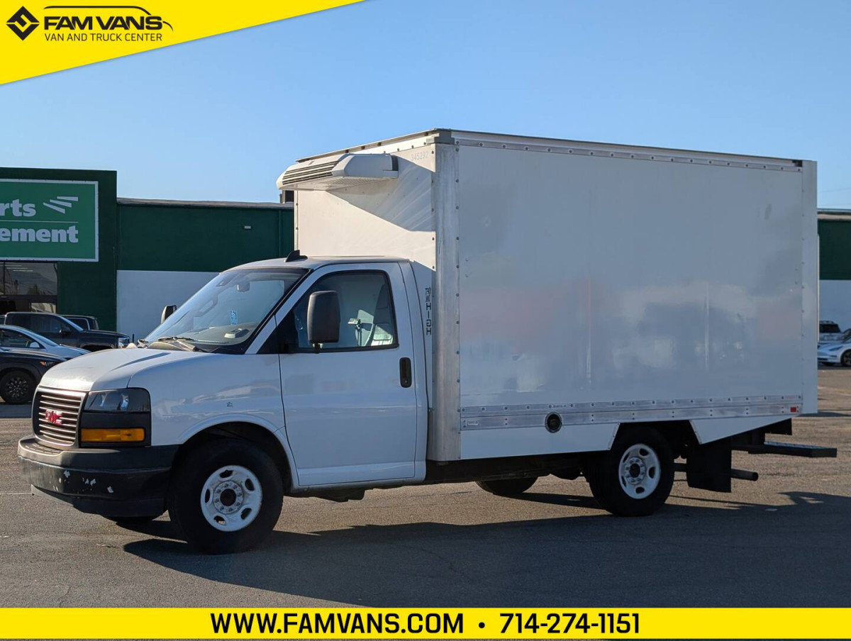Used 2021 GMC Savana 3500 w/ Power Convenience Package image 3