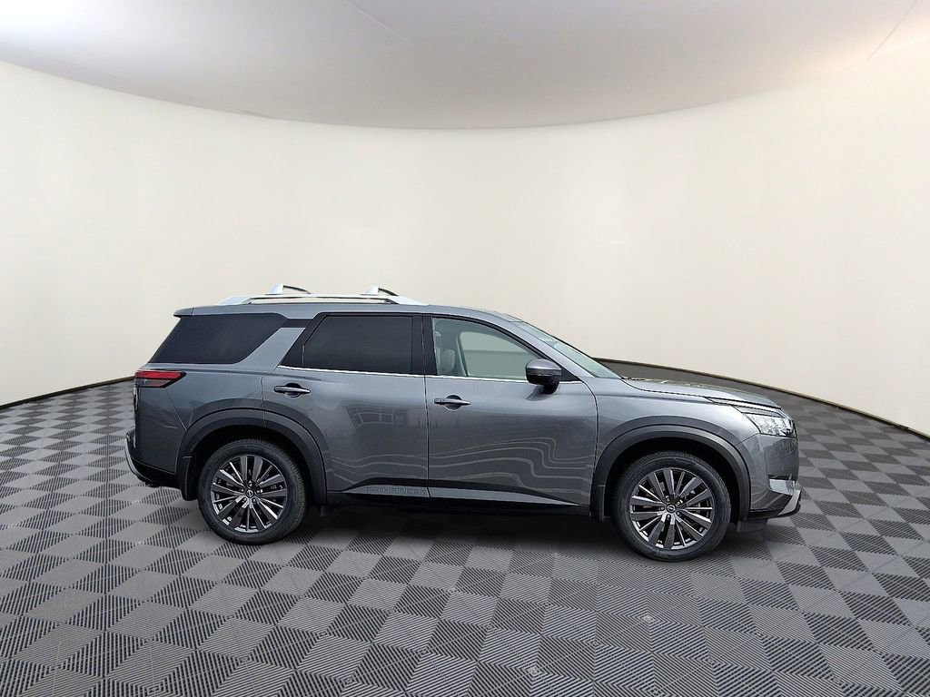 Used 2023 Nissan Pathfinder SL w/ SL Premium Package image 10