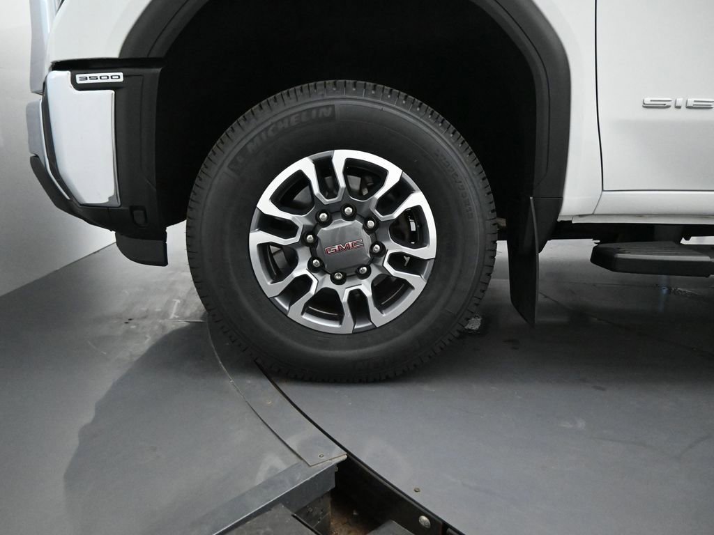 Used 2024 GMC Sierra 3500 Pro w/ 1SA Pro Safety Plus Package AWD/4WD image 6