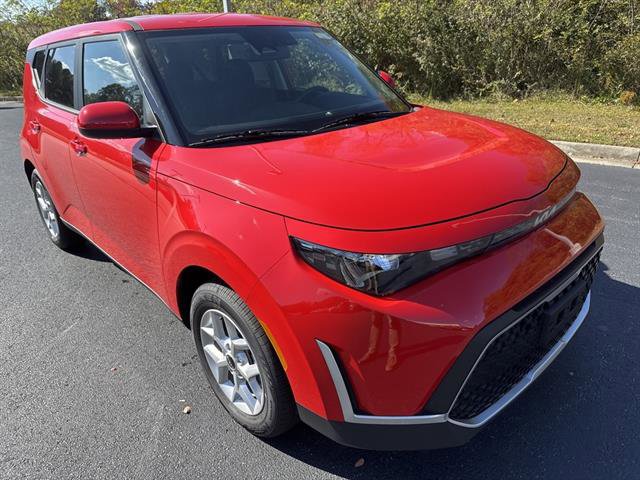 New 2025 Kia Soul LX w/ LX Technology Package image 1
