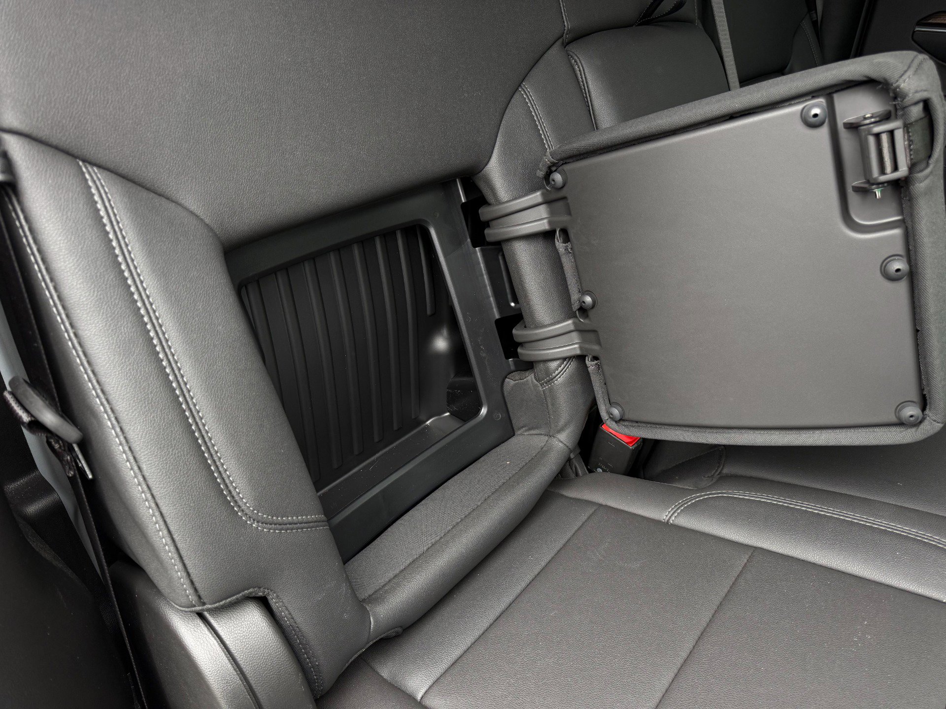 Used 2024 Chevrolet Silverado 1500 RST w/ Redline Edition image 26