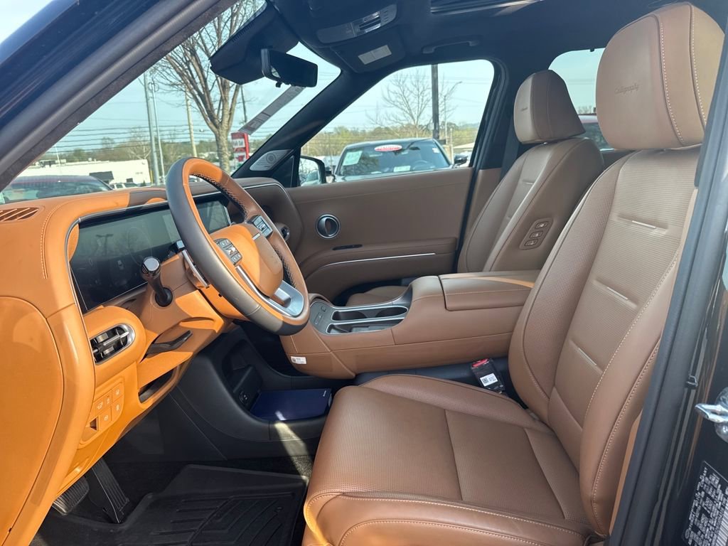 Used 2026 Hyundai Palisade Calligraphy image 9