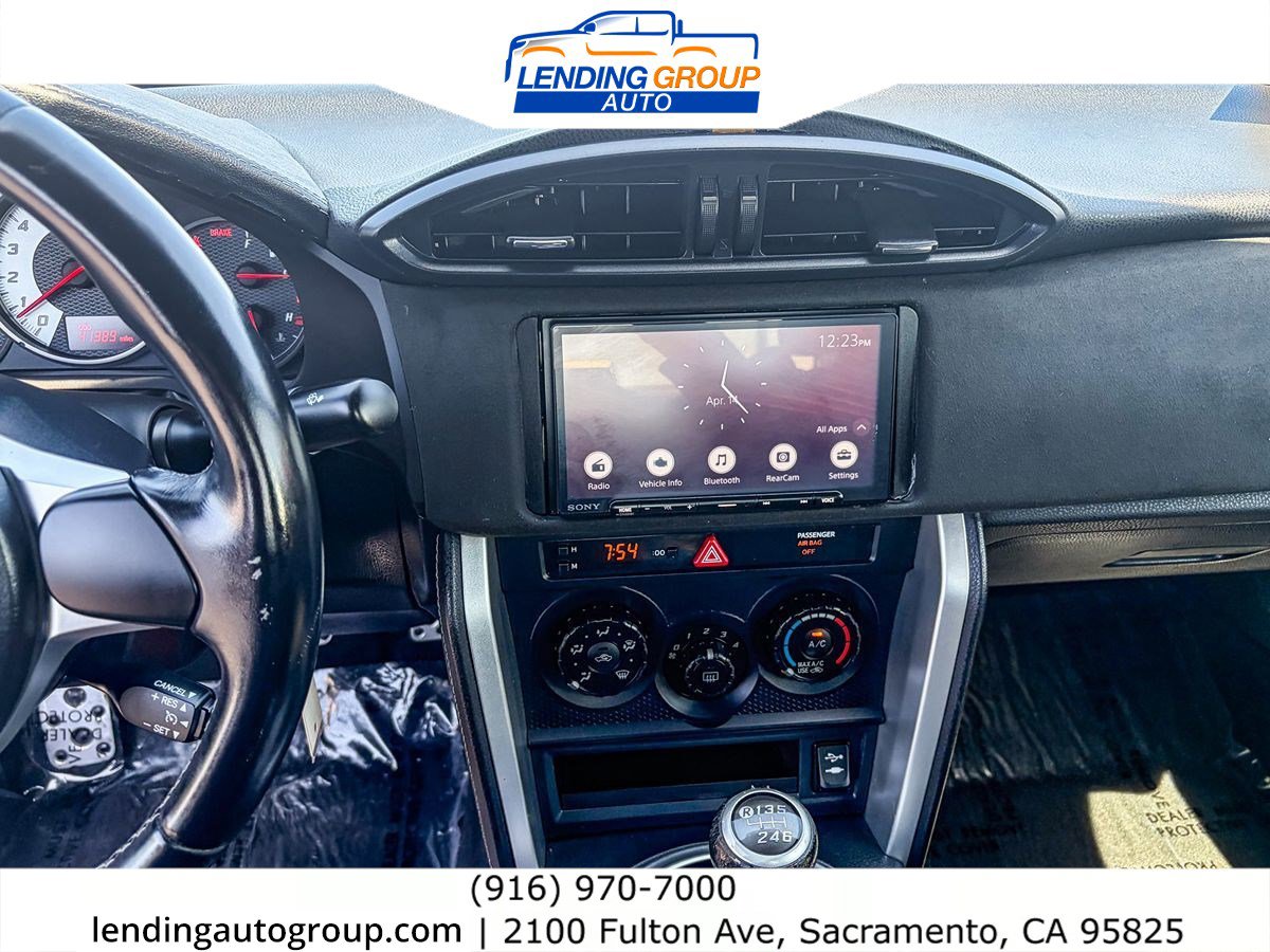 Used 2017 Toyota 86 RWD image 12