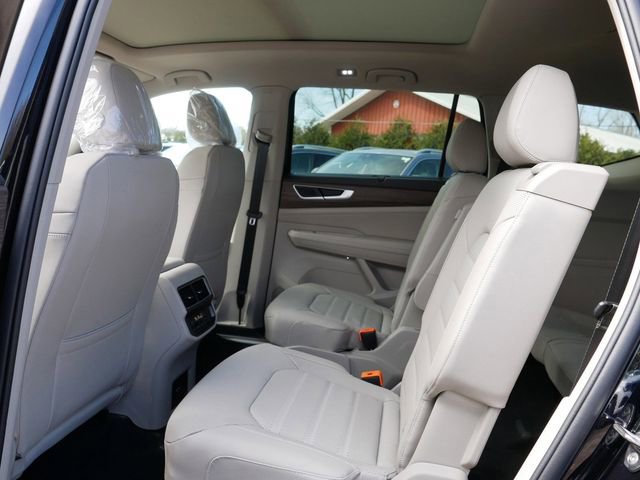 New 2026 Volkswagen Atlas SEL image 8