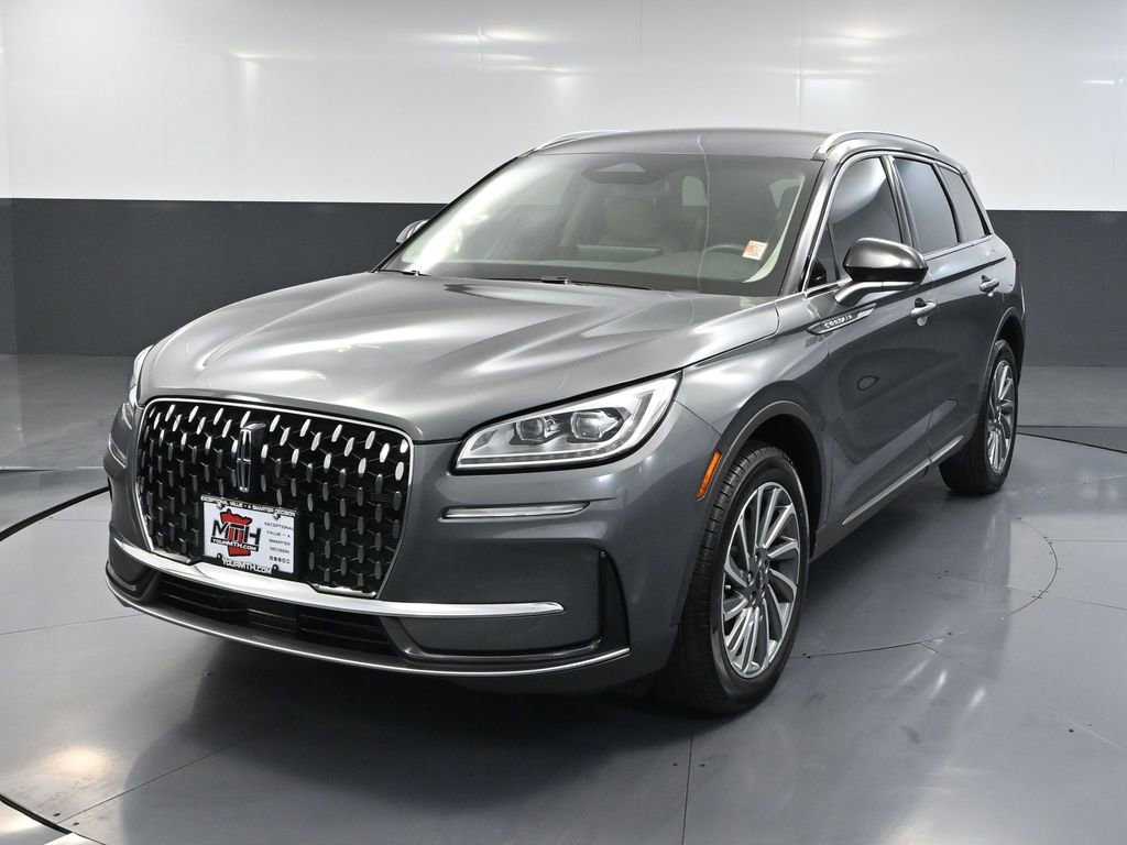 Used 2024 Lincoln Corsair Reserve w/ Towing Package image 12