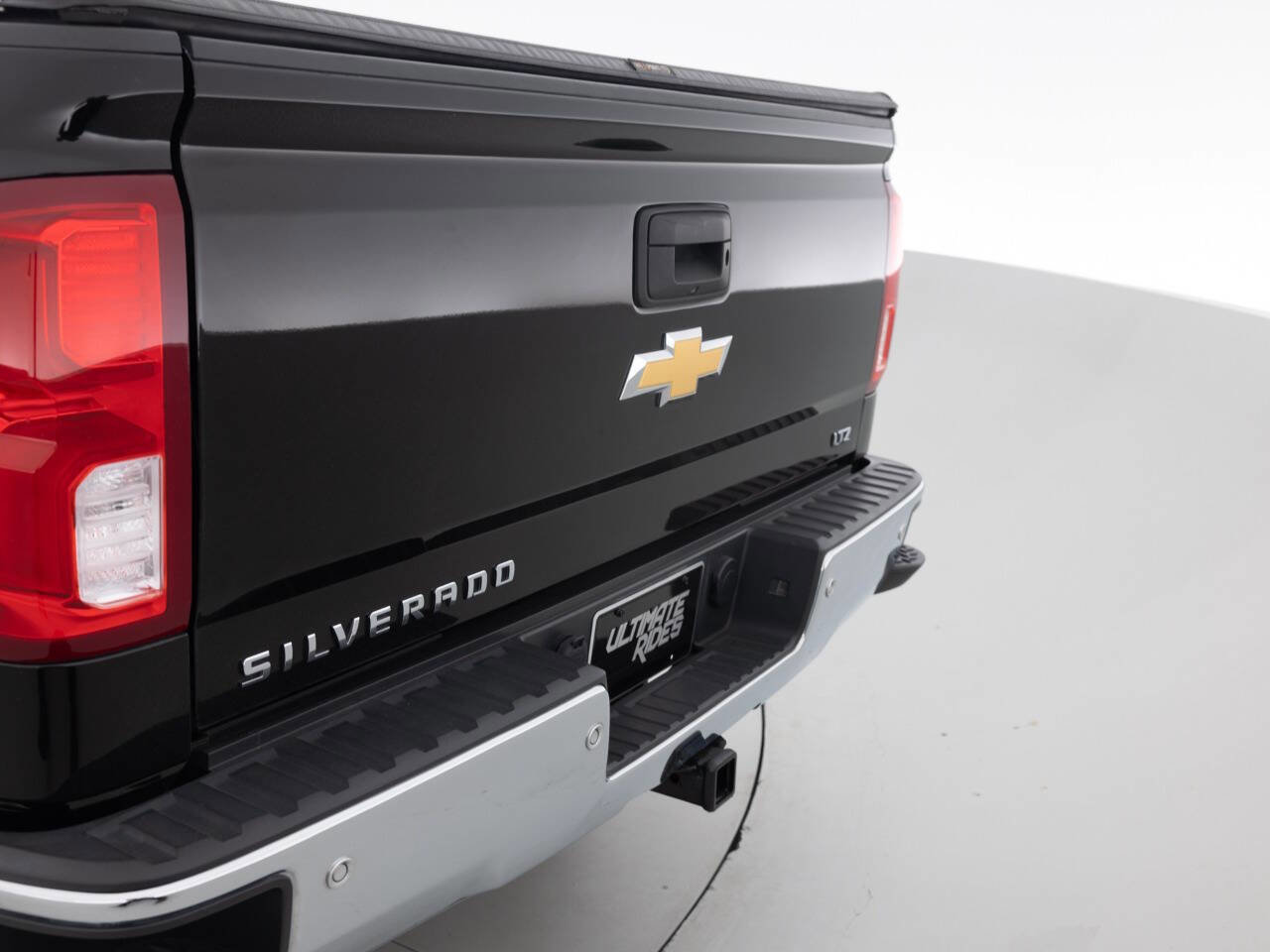 Used 2018 Chevrolet Silverado 1500 LTZ w/ Sport Package image 16