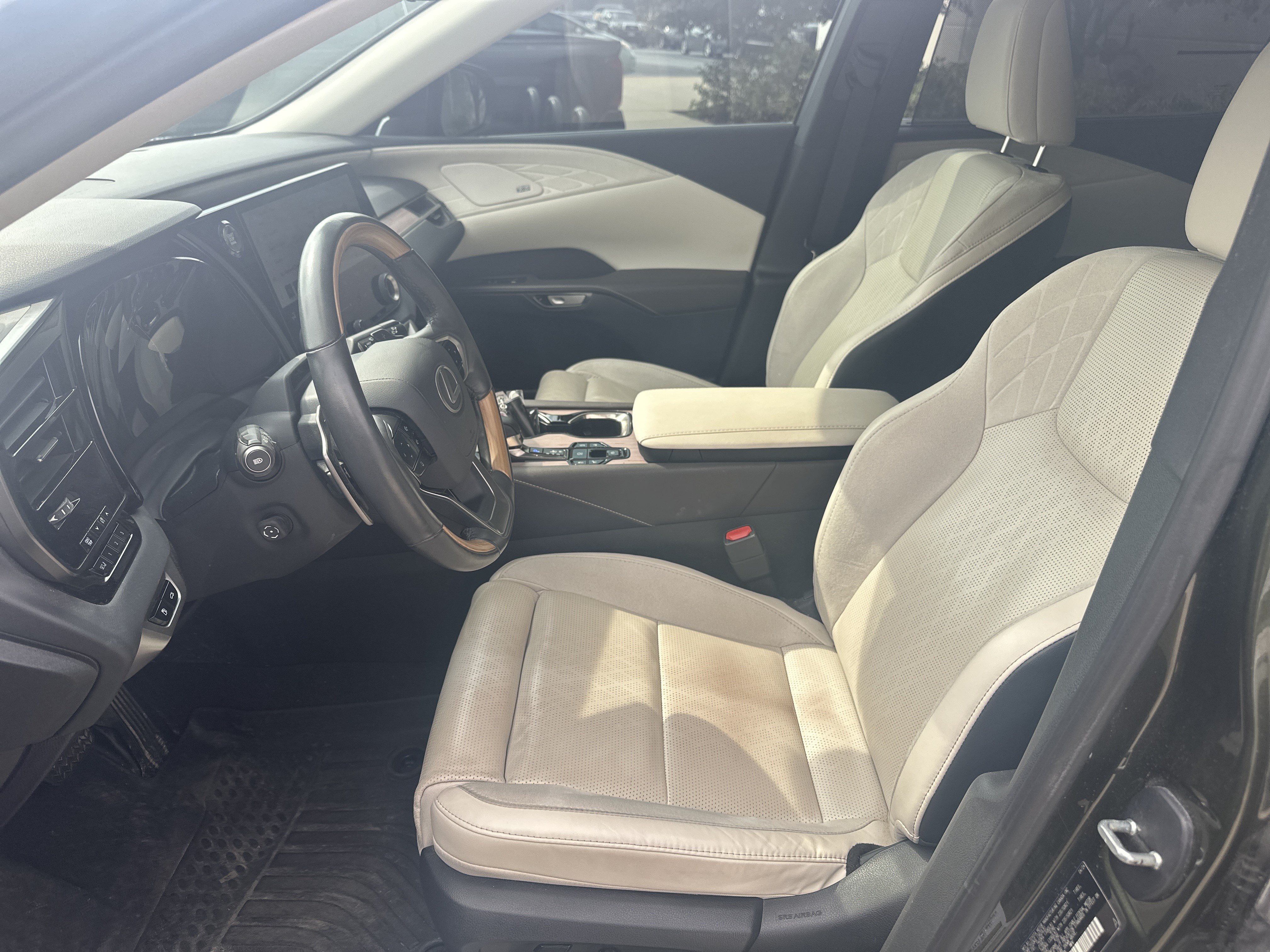 Used 2024 Lexus RX 350 AWD w/ Convenience Package image 15