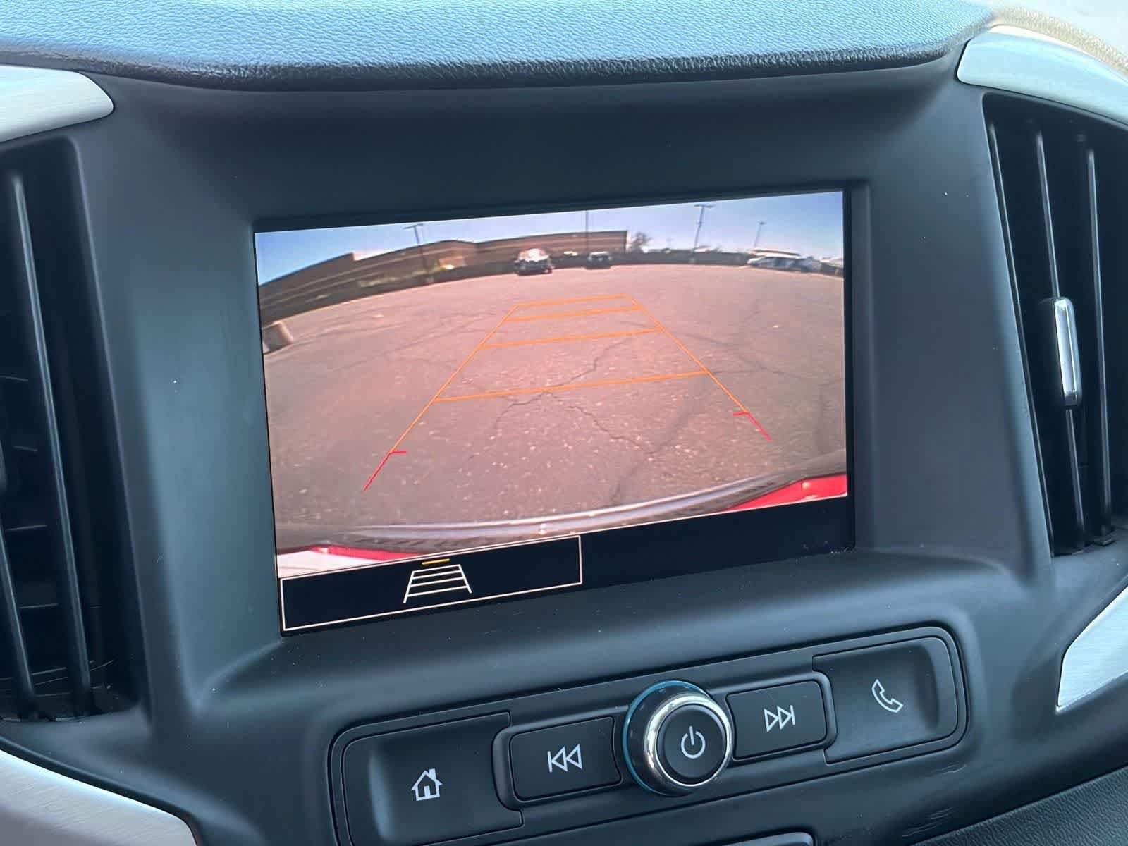 Used 2024 GMC Terrain SLE AWD/4WD image 21