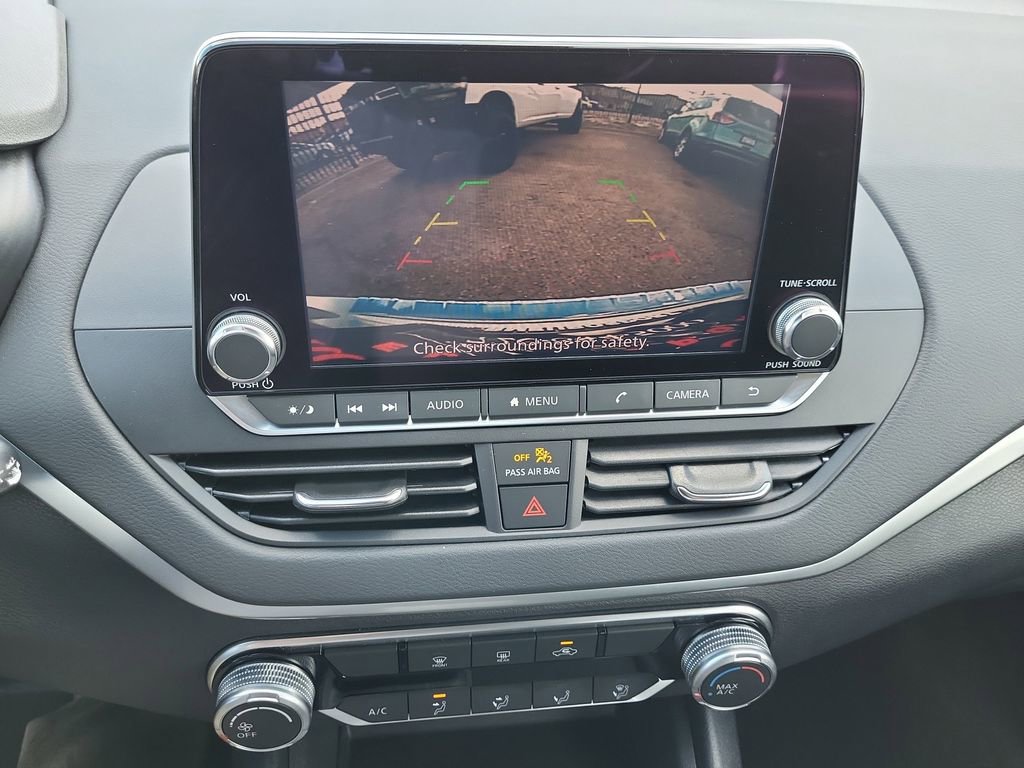 Used 2022 Nissan Altima 2.5 SV image 19