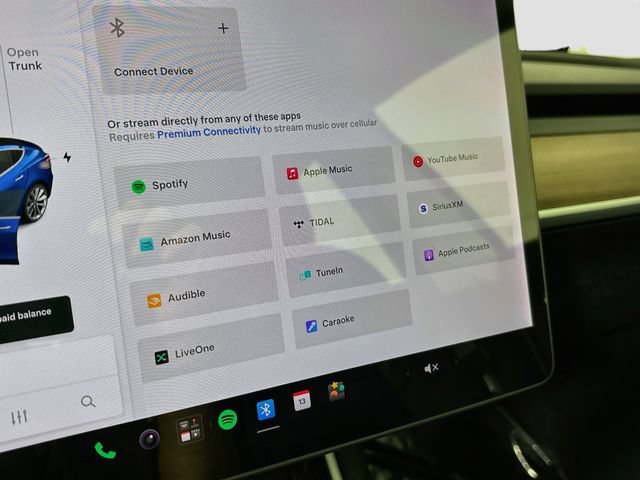Used 2019 Tesla Model 3 Long Range AWD/4WD image 14