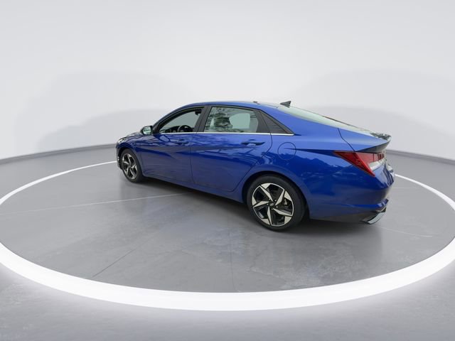 Used 2023 Hyundai Elantra Limited FWD image 5