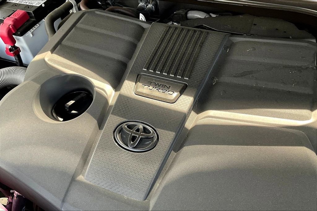 Used 2025 Toyota Tundra SR5 AWD/4WD image 34