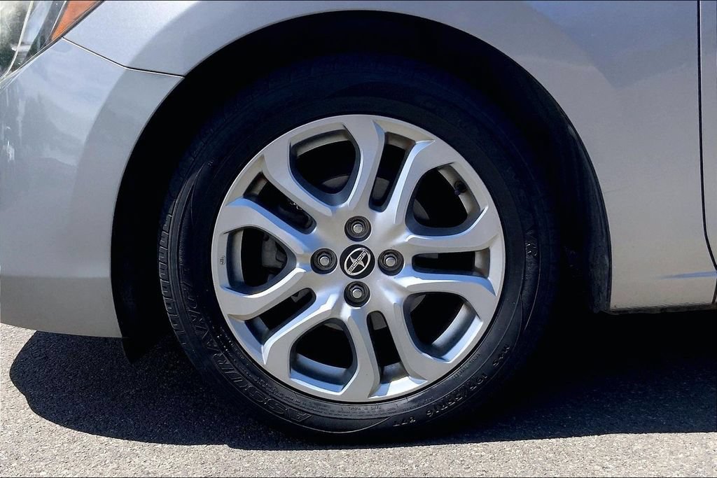 Used 2016 Scion iA FWD image 8